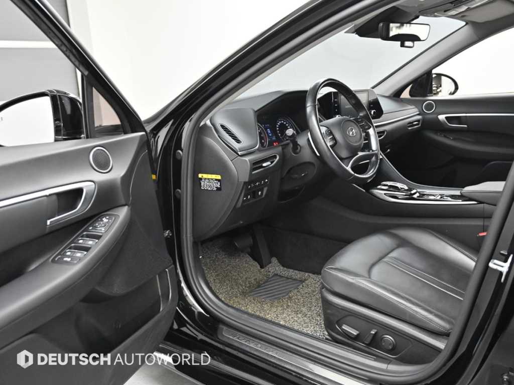 HYUNDAI Sonata - Vista 11