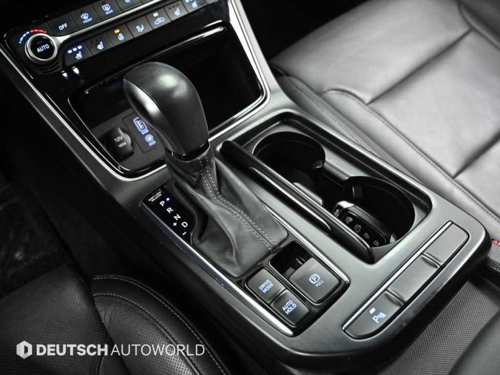 HYUNDAI Grandeur - Vista 9