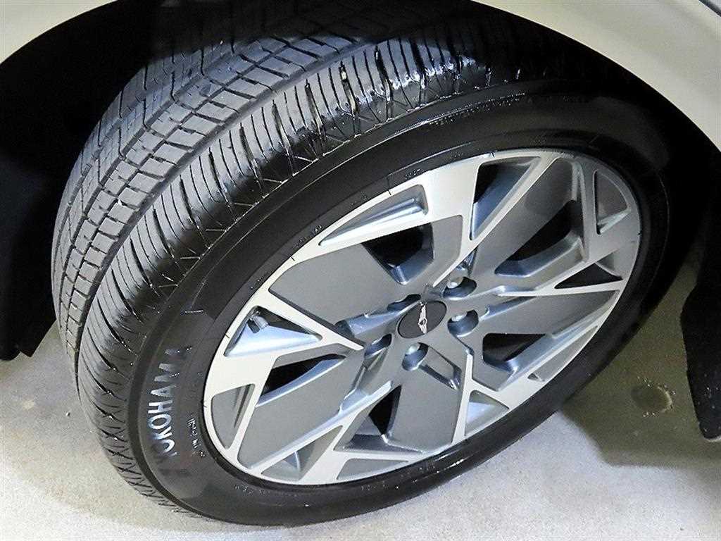 Genesis GV60 2022 Plateado - Importación desde Corea - HF Imports Iquique - Foto 20