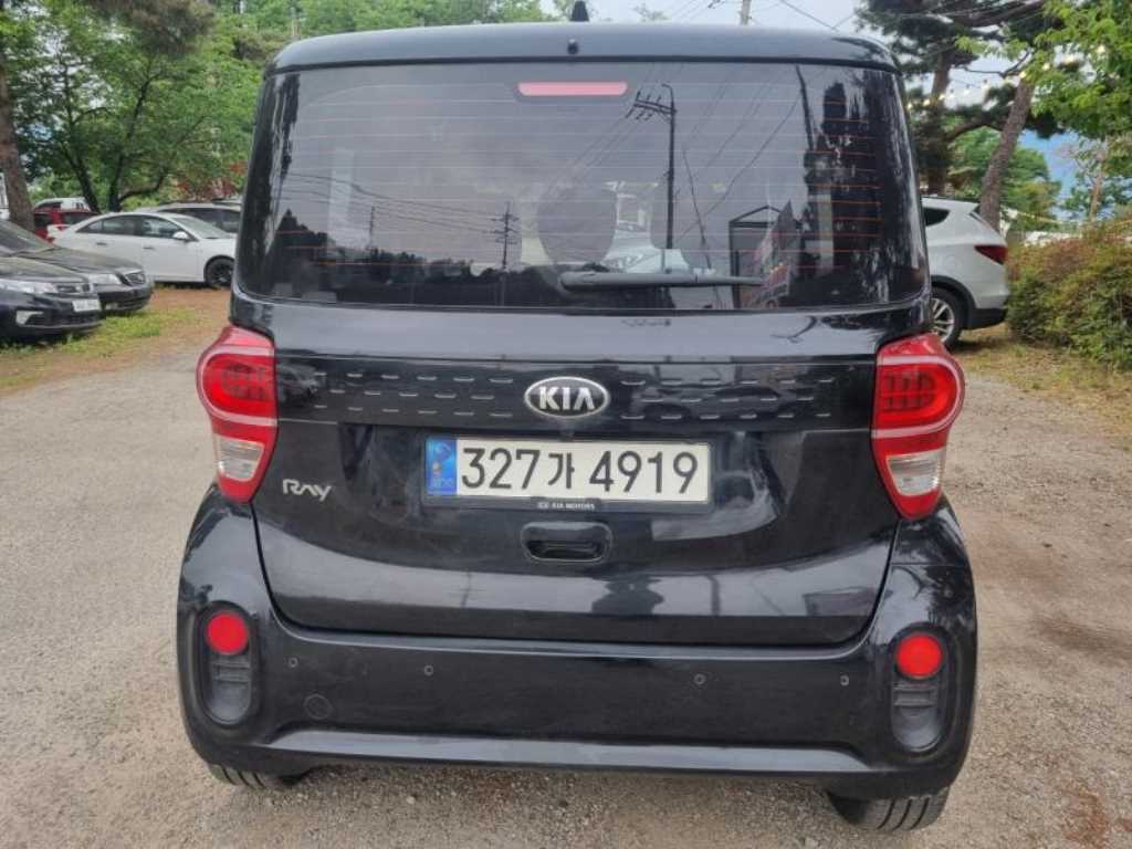 KIA Ray - Vista 5