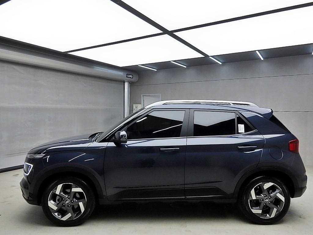 HYUNDAI Venue - Vista 4