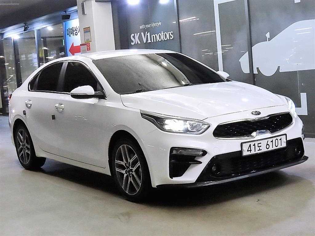KIA K3 2019 Blanco - Importación desde Corea - HF Imports Iquique - Foto 1