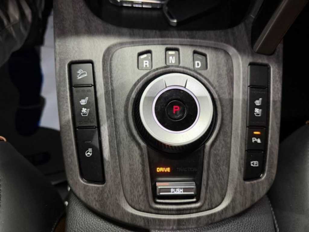 KIA Seltos - Vista 12