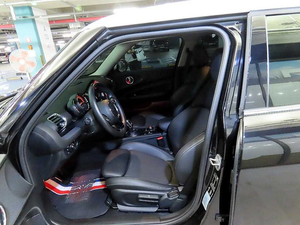 Mini Clubman - Vista 6
