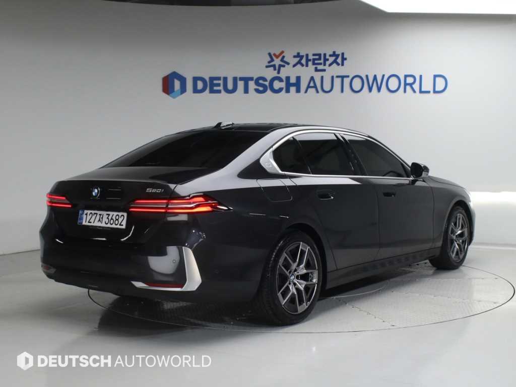 BMW 5 Series - Vista 2