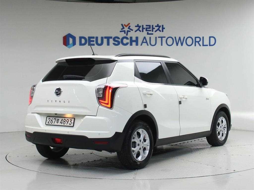 Ssangyong Tivoli - Vista 2