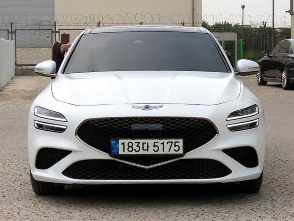 Genesis G70 2021 Blanco - Importación desde Corea - HF Imports Iquique - Foto 1