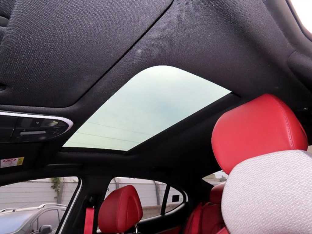 Genesis G70 2021 Blanco - Importación desde Corea - HF Imports Iquique - Foto 18
