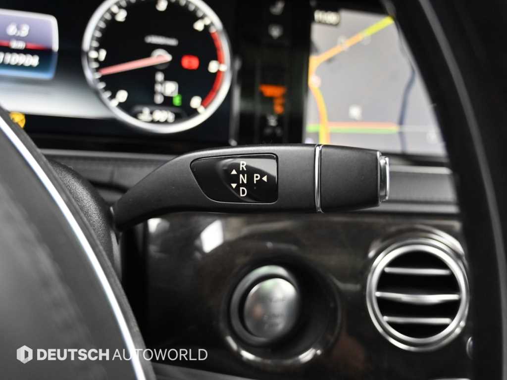 Mercedes Benz S Class - Vista 9