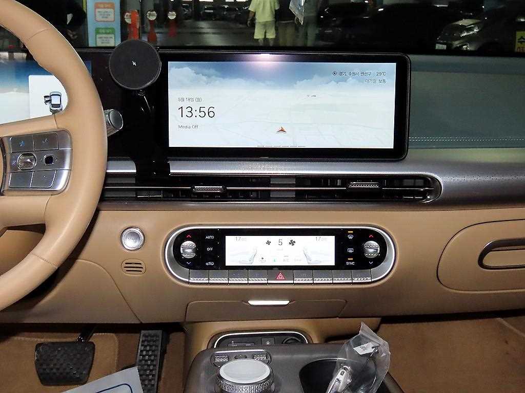 Genesis GV60 - Vista 11