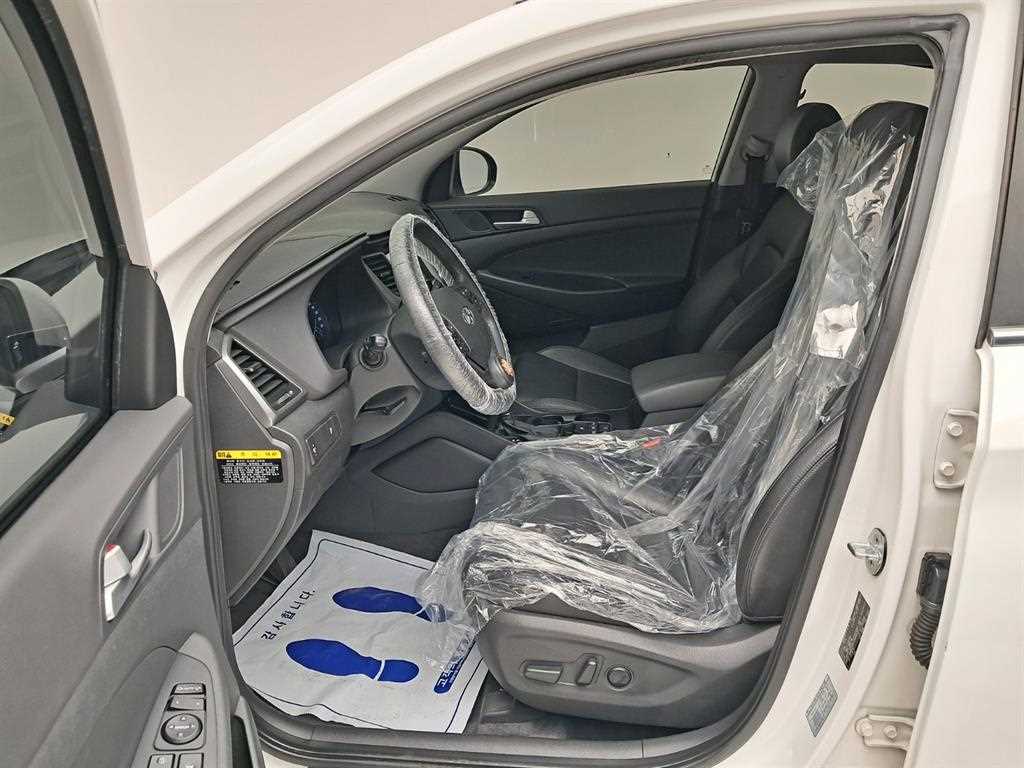 HYUNDAI Tucson - Vista 11