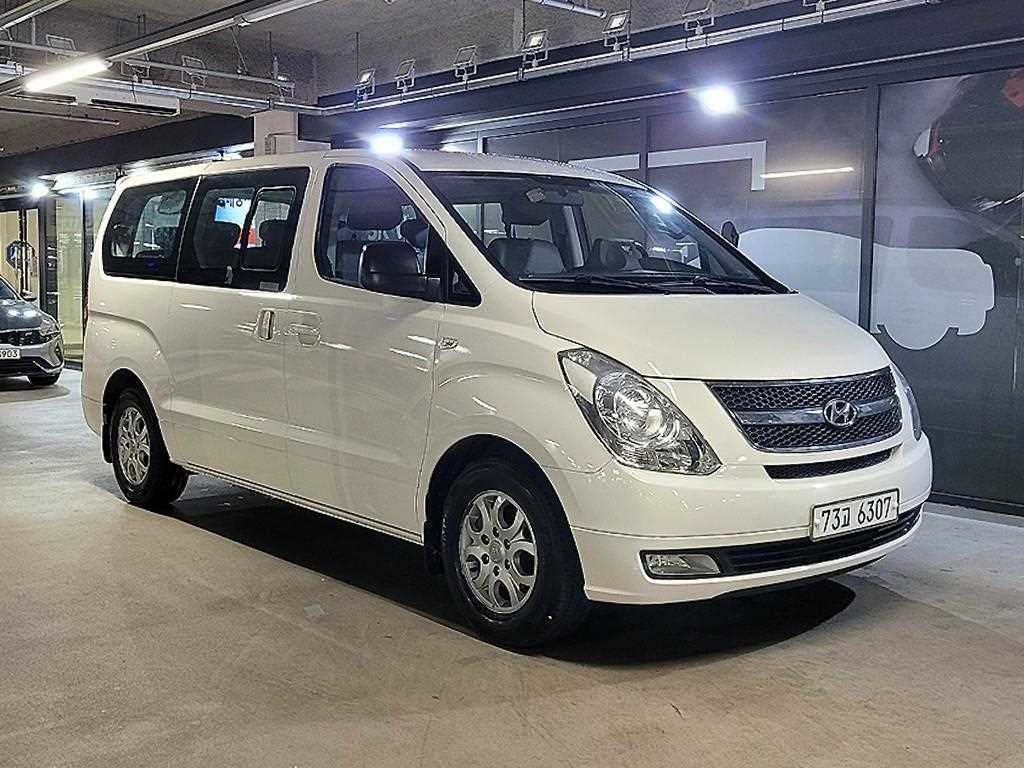 HYUNDAI Starex 2014 Blanco - Importación desde Corea - HF Imports Iquique - Foto 1