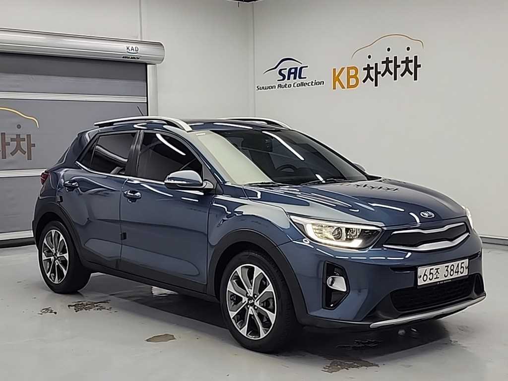 KIA Stonic - Vista 4
