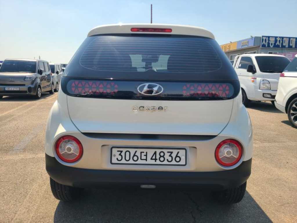 HYUNDAI Casper - Vista 5