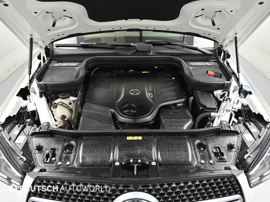 Mercedes Benz GLE Class - Vista 6
