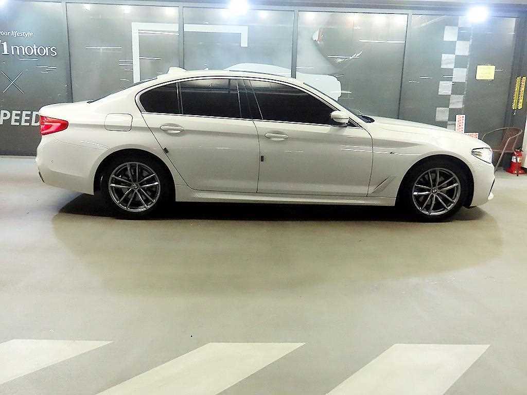 BMW 5 Series - Vista 3
