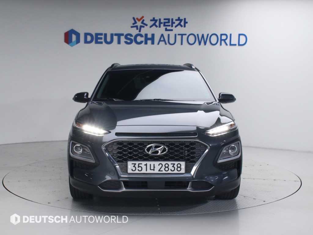 HYUNDAI Kona - Vista 3