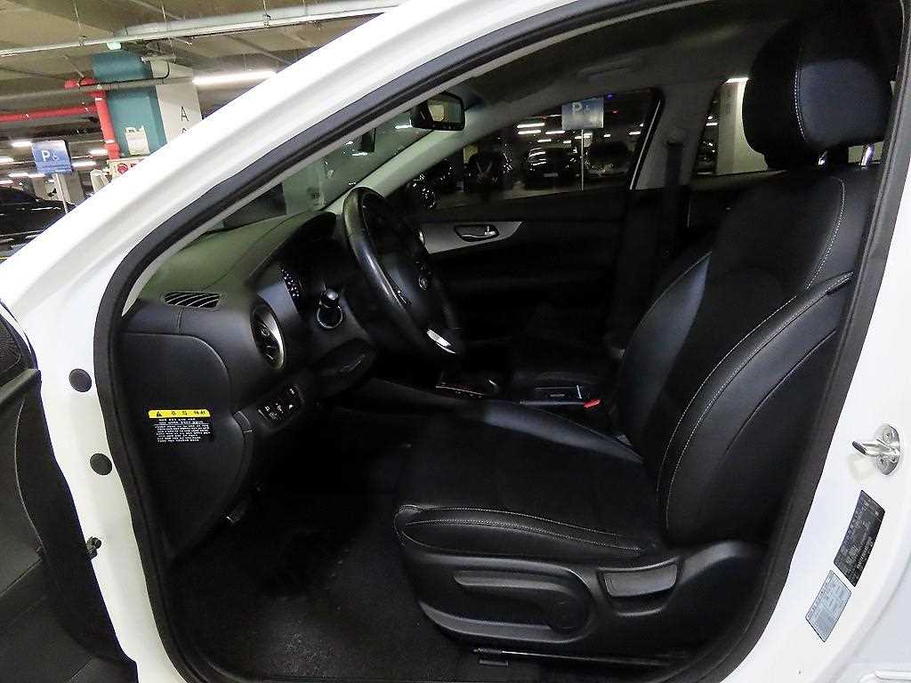KIA K3 - Vista 6