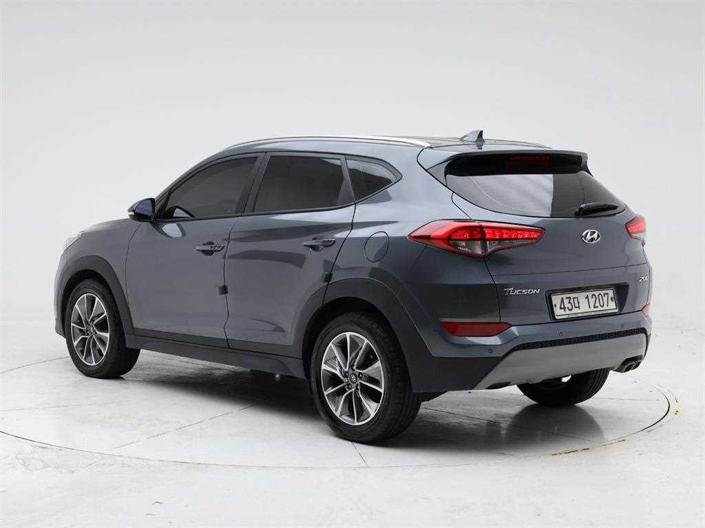 HYUNDAI Tucson - Vista 4