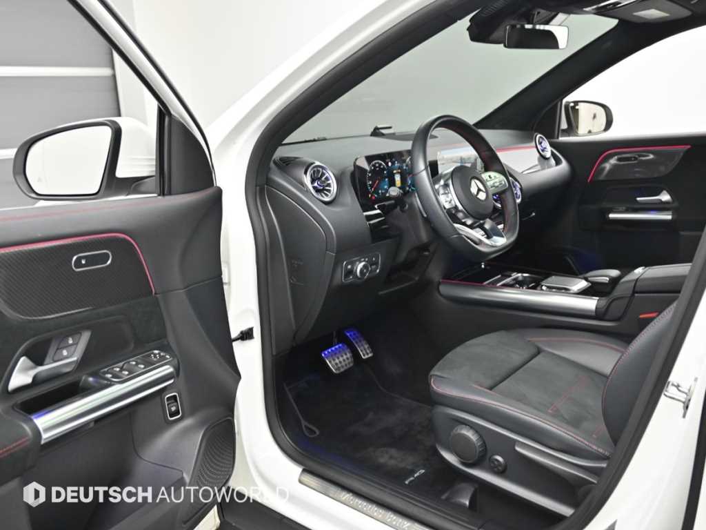 Mercedes Benz GLA Class - Vista 11