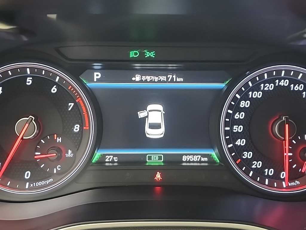 Genesis G70 - Vista 6