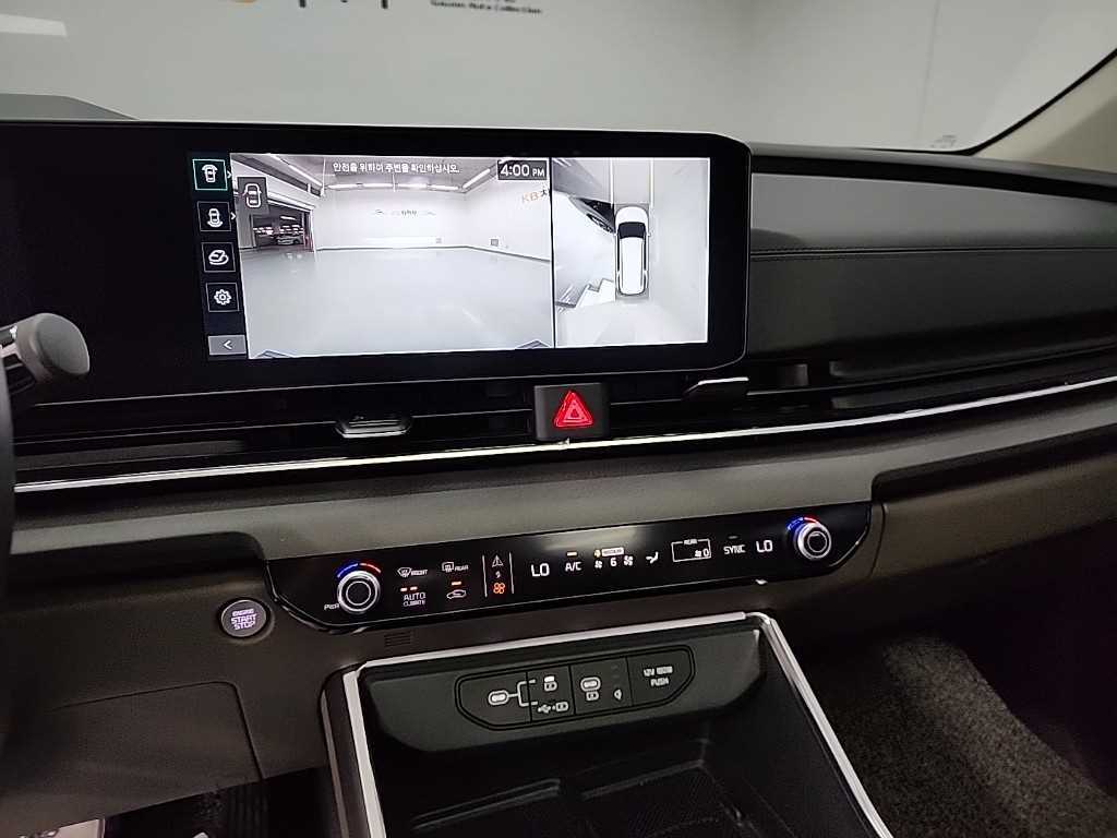 KIA Carnival - Vista 10