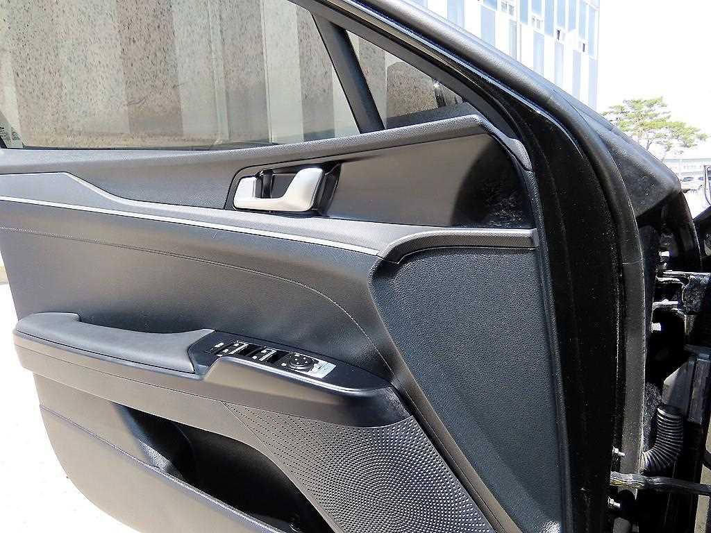 KIA K5 - Vista 11