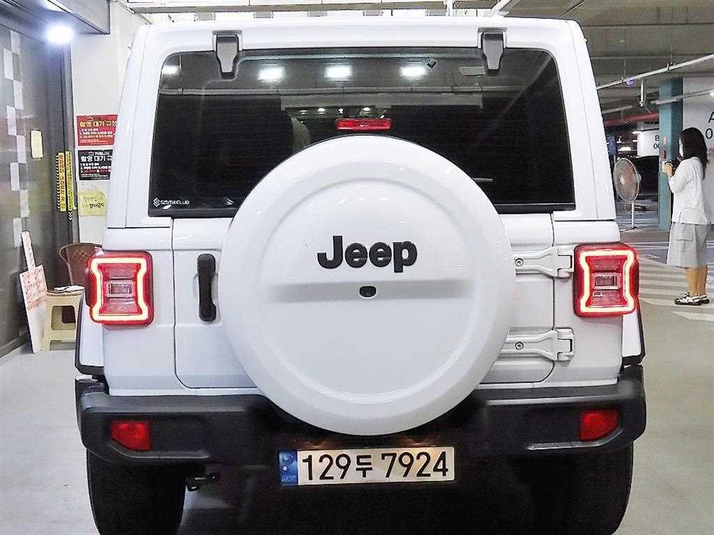 Jeep Wrangler - Vista 5