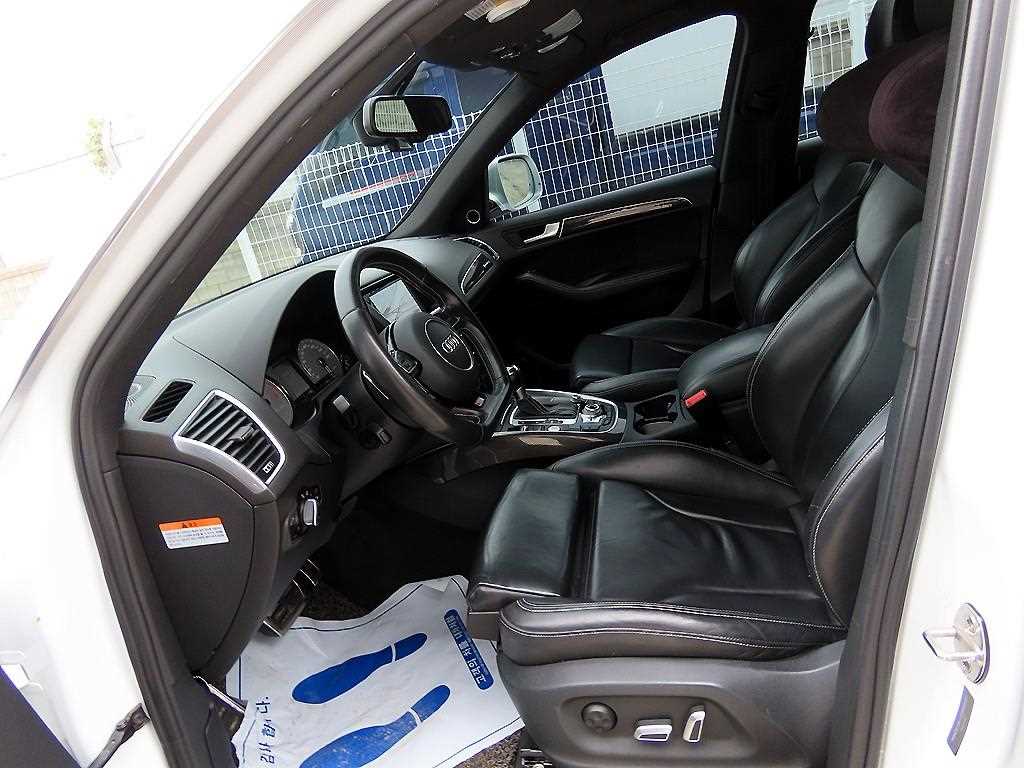 Audi SQ5 - Vista 5
