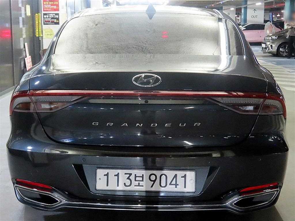 HYUNDAI Grandeur - Vista 5
