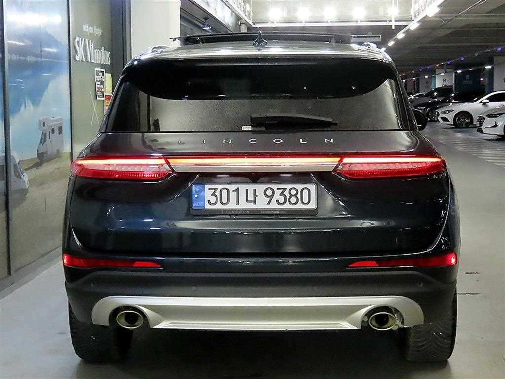 Lincoln Corsair - Vista 5