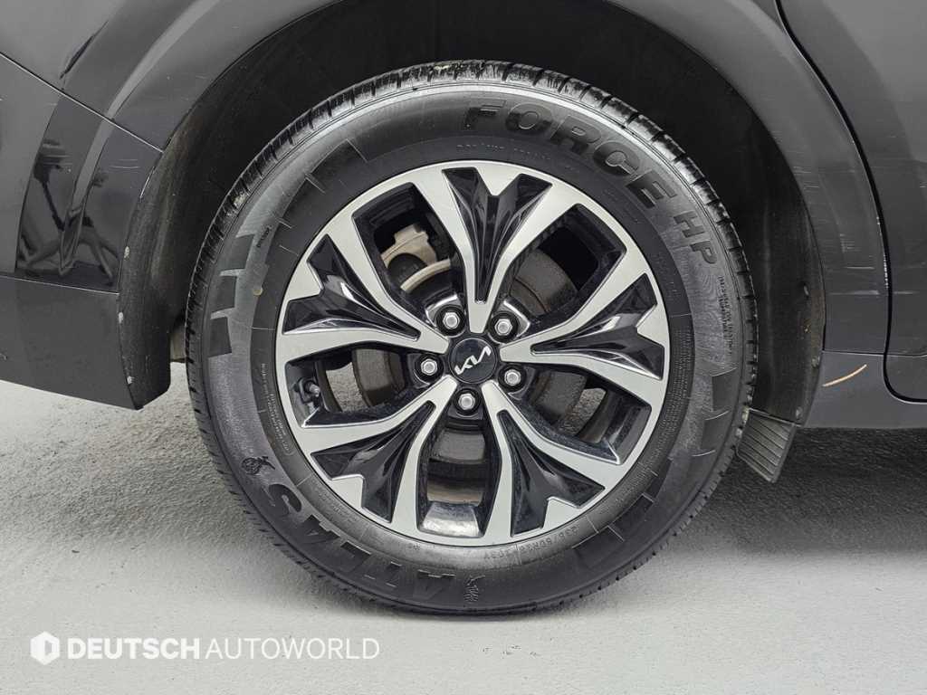 KIA Carnival - Vista 5