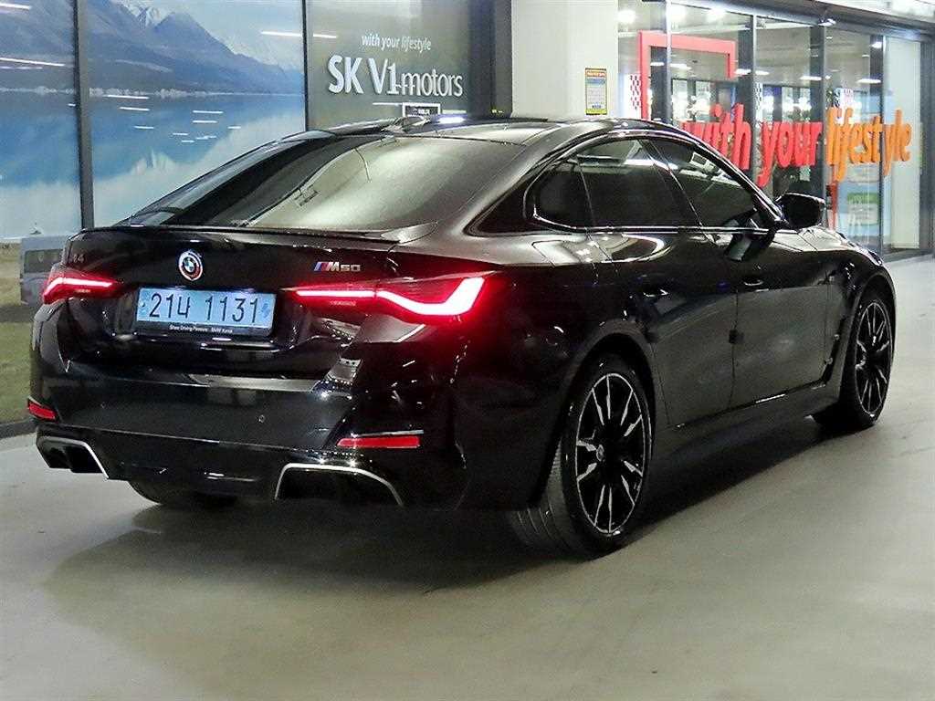 BMW i4 - Vista 4