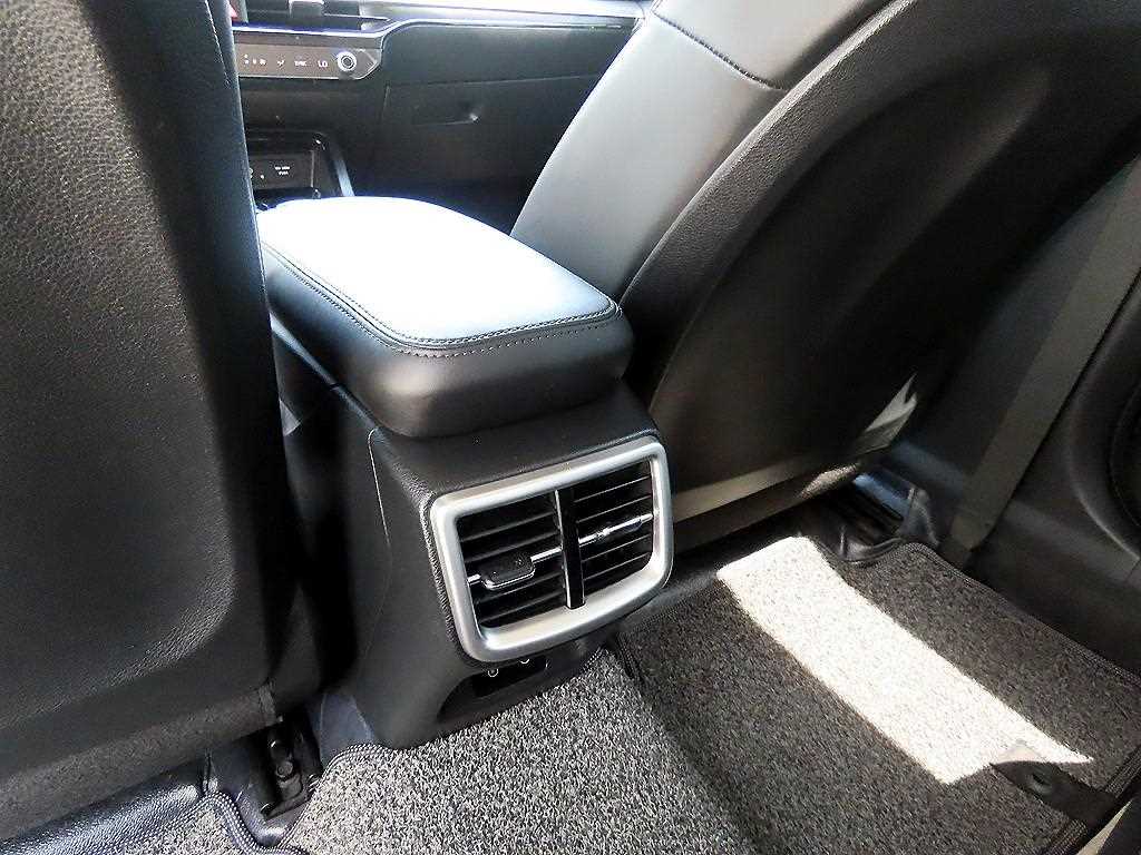 KIA K5 2024 Negro - Importación desde Corea - HF Imports Iquique - Foto 18