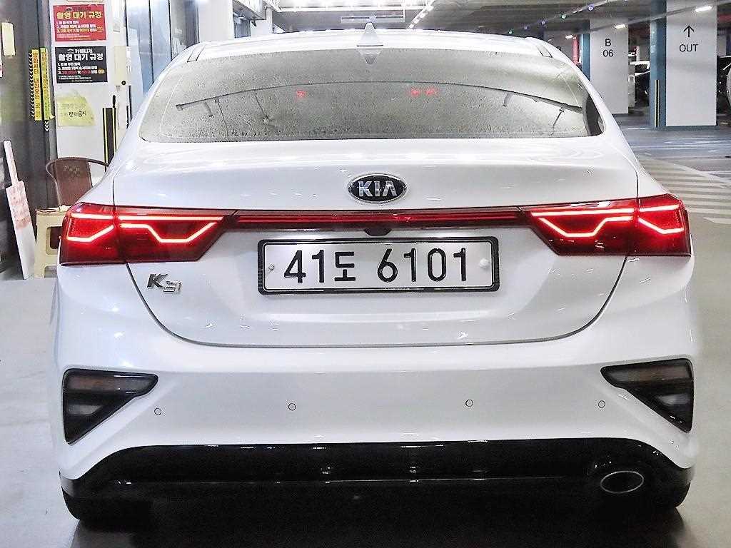 KIA K3 - Vista 5