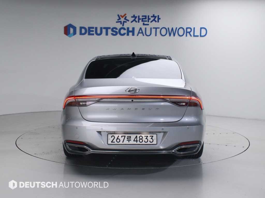 HYUNDAI Grandeur - Vista 4