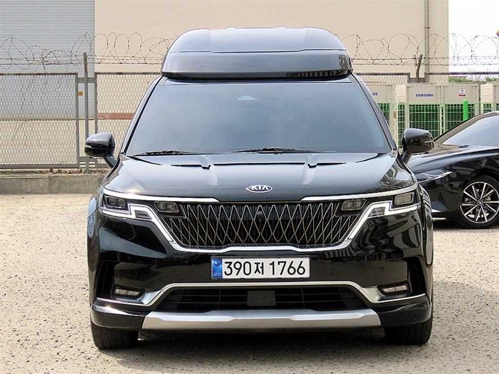 KIA Carnival - Vista 2