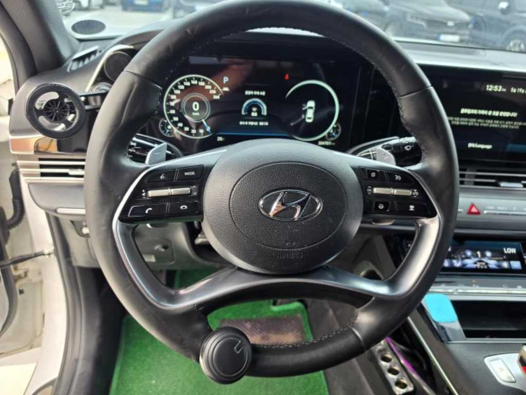 HYUNDAI Grandeur - Vista 7