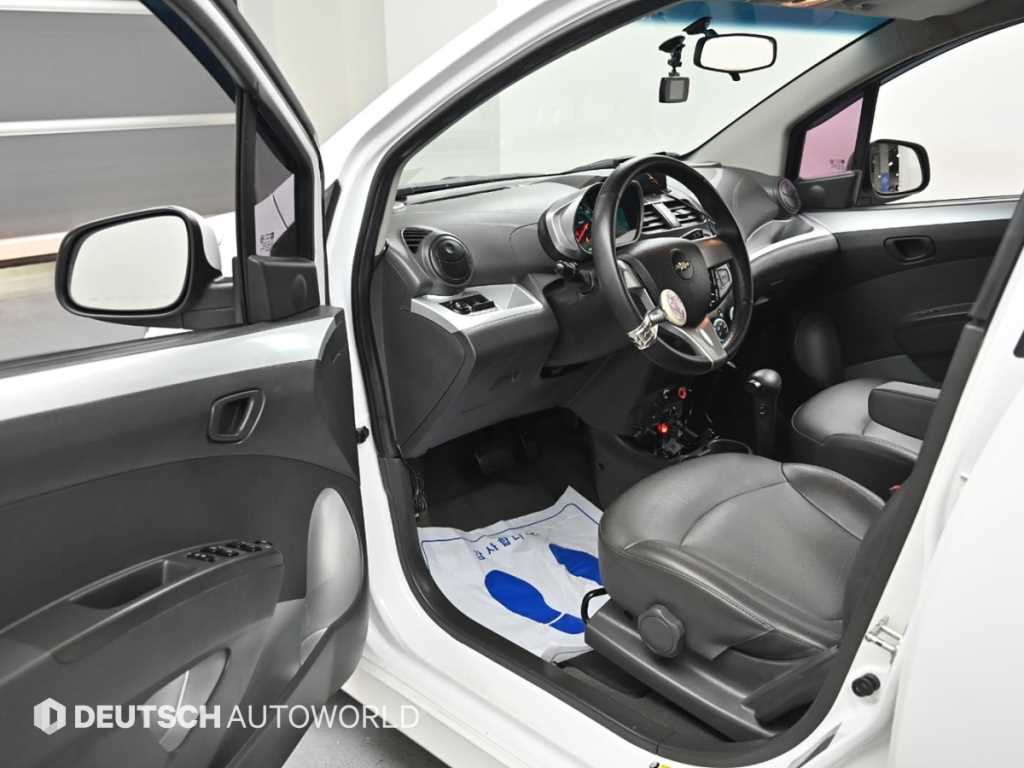 Chevrolet Spark - Vista 11