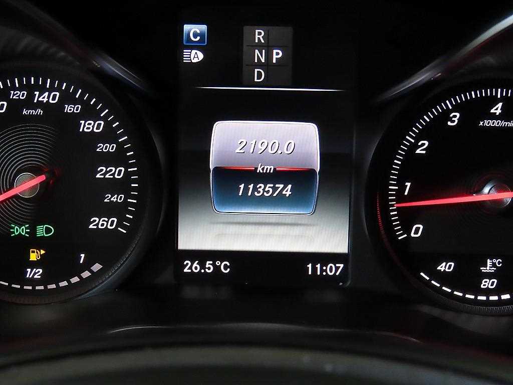 Mercedes Benz GLC Class - Vista 9
