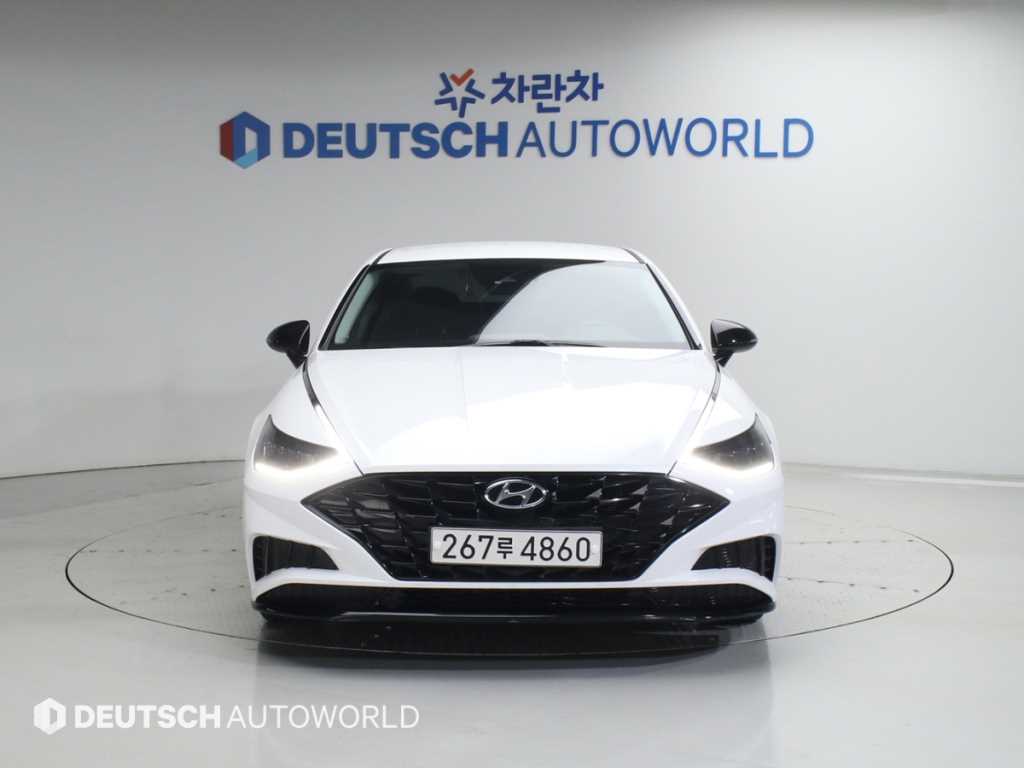 HYUNDAI Sonata - Vista 2