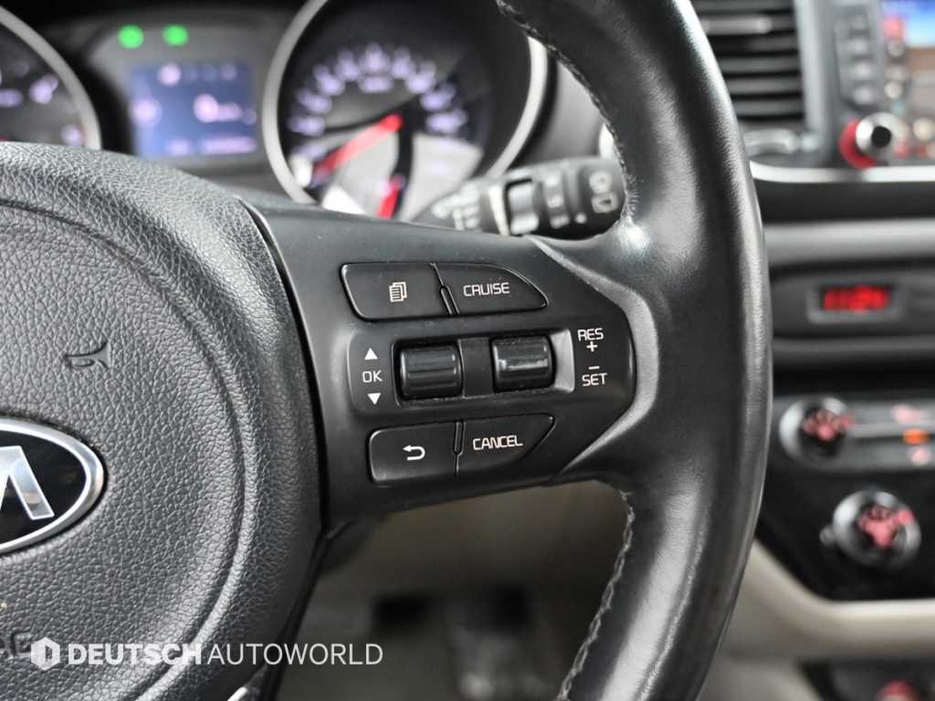 KIA Carnival 2015 Blanco - Importación desde Corea - HF Imports Iquique - Foto 17