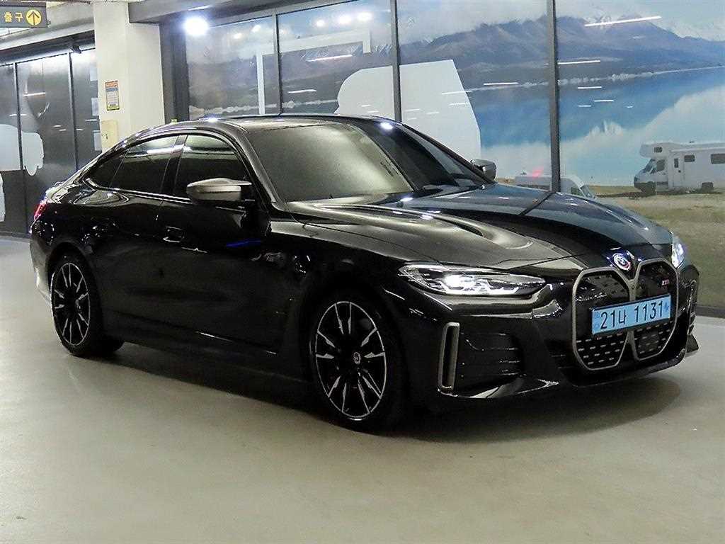 BMW i4 2023 Negro - Importación desde Corea - HF Imports Iquique - Foto 1
