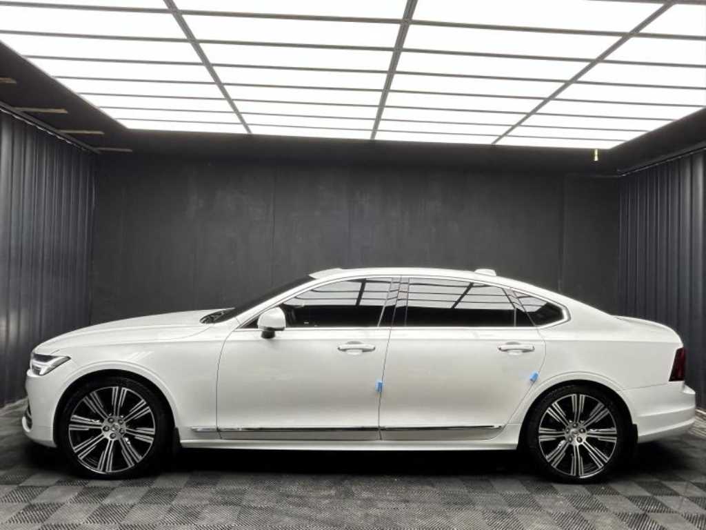 Volvo S90 - Vista 2