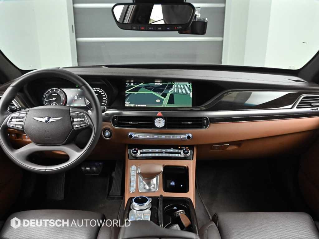 Genesis G90 - Vista 7