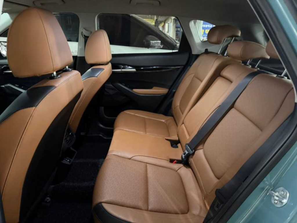 KIA Seltos - Vista 6