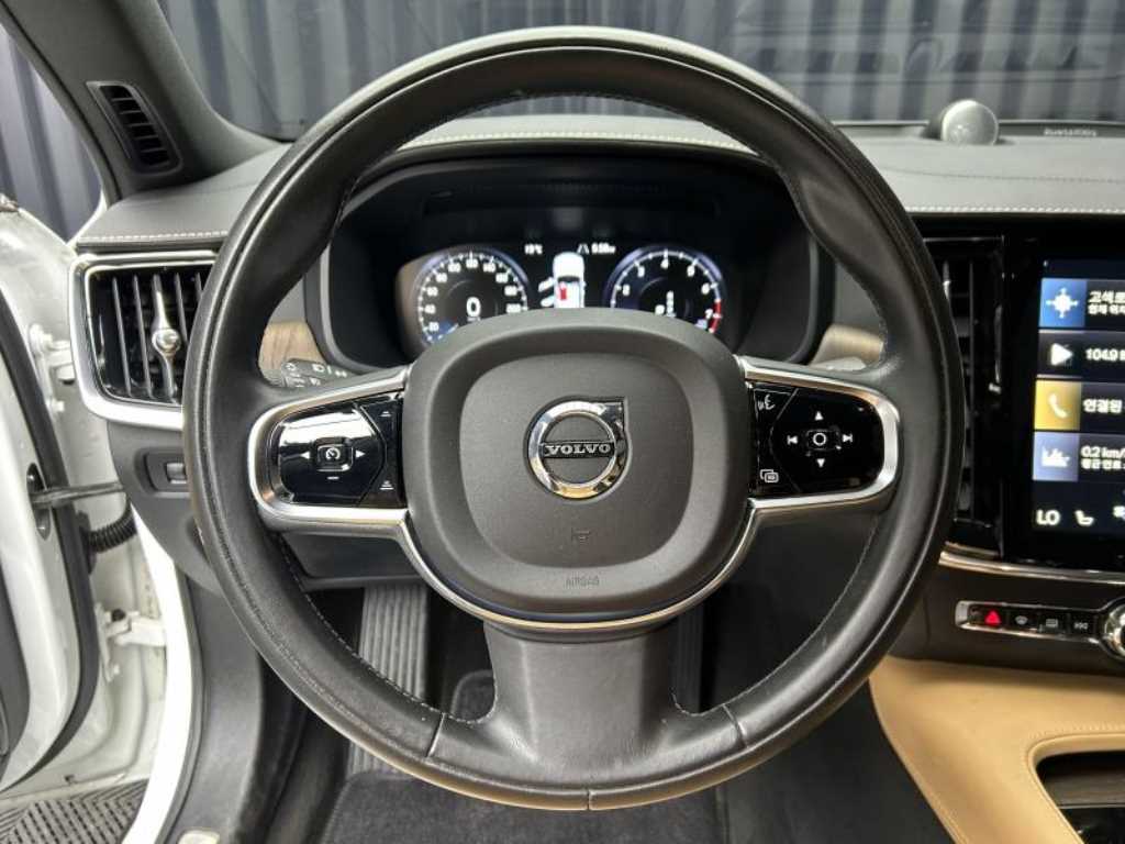 Volvo S90 - Vista 8