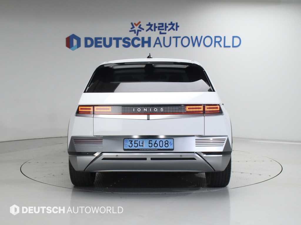 HYUNDAI Ioniq 5 - Vista 4