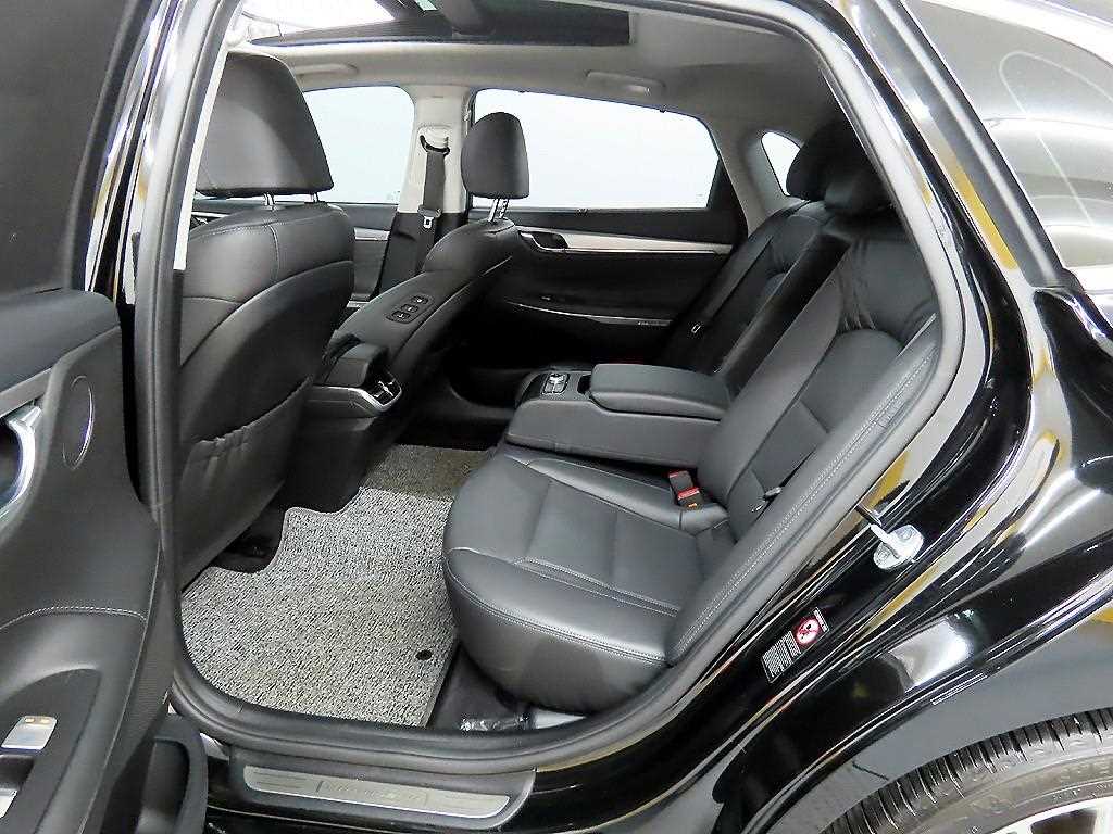 HYUNDAI Grandeur - Vista 6