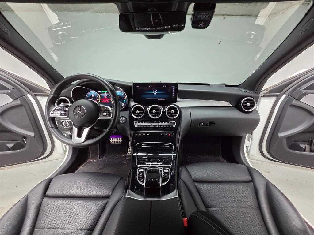 Mercedes Benz C Class - Vista 6